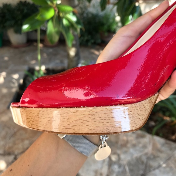 Red peep toe shoes hills! 👠 - Picture 7 of 8